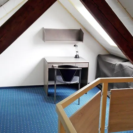 Gelder Dyck מלון 3*