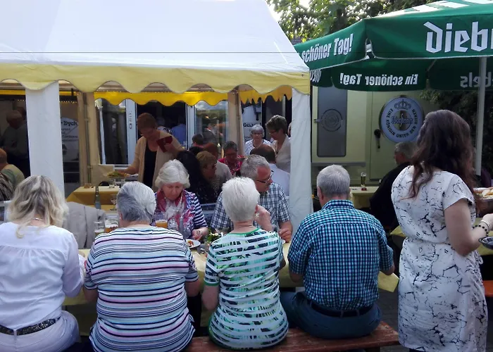 戈尔登杜科酒店 酒店