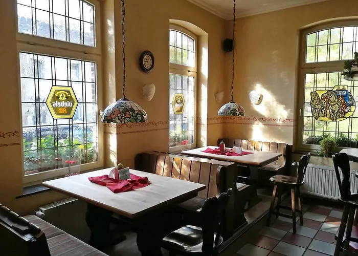 戈尔登杜科酒店 酒店